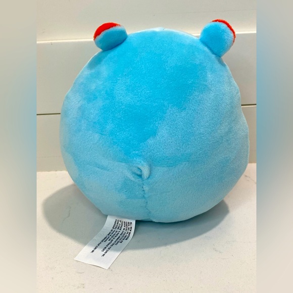 Snackable Mentos Hippo 5” NEW (out of capsule, capsule will come with item) - Picture 2 of 3